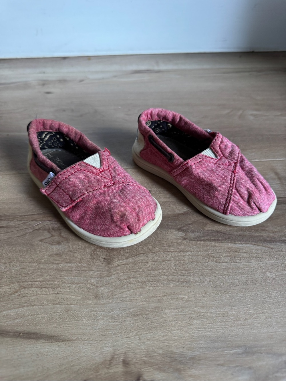 TOMS Alpargata • Red Canvas Slip-On Shoes with Velcro • Toddler Girls Size 6